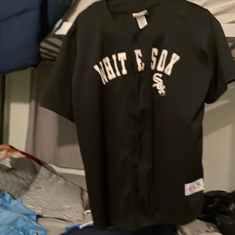 Black white Sox jersey